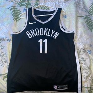 Kyrie Irving Jersey #11